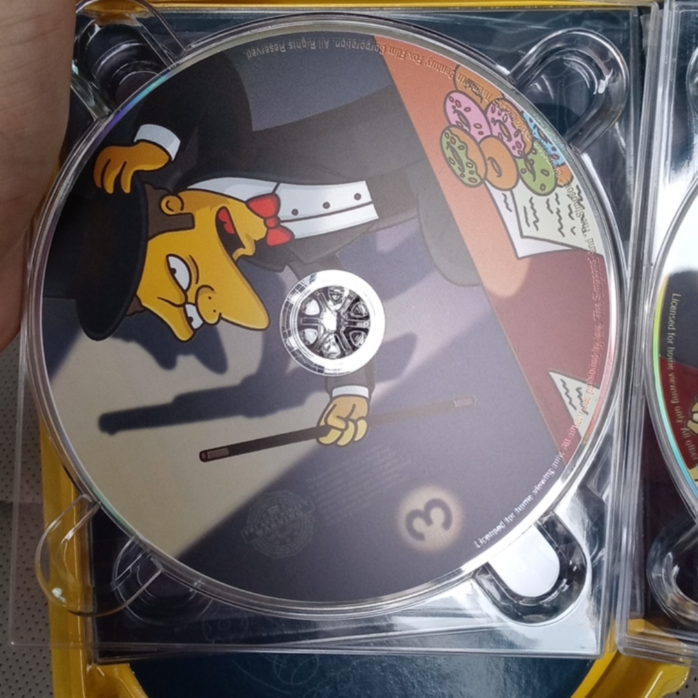 The Simpsons The Complete Sixth Season DVD - Picture 5 of 7